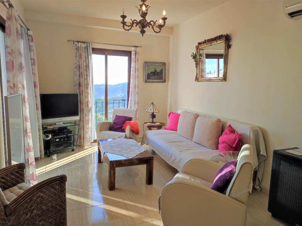 Lovely 2 Bedroom Apartment With Sea View, ฟรีฮิเลียนา ภายนอก รูปภาพ